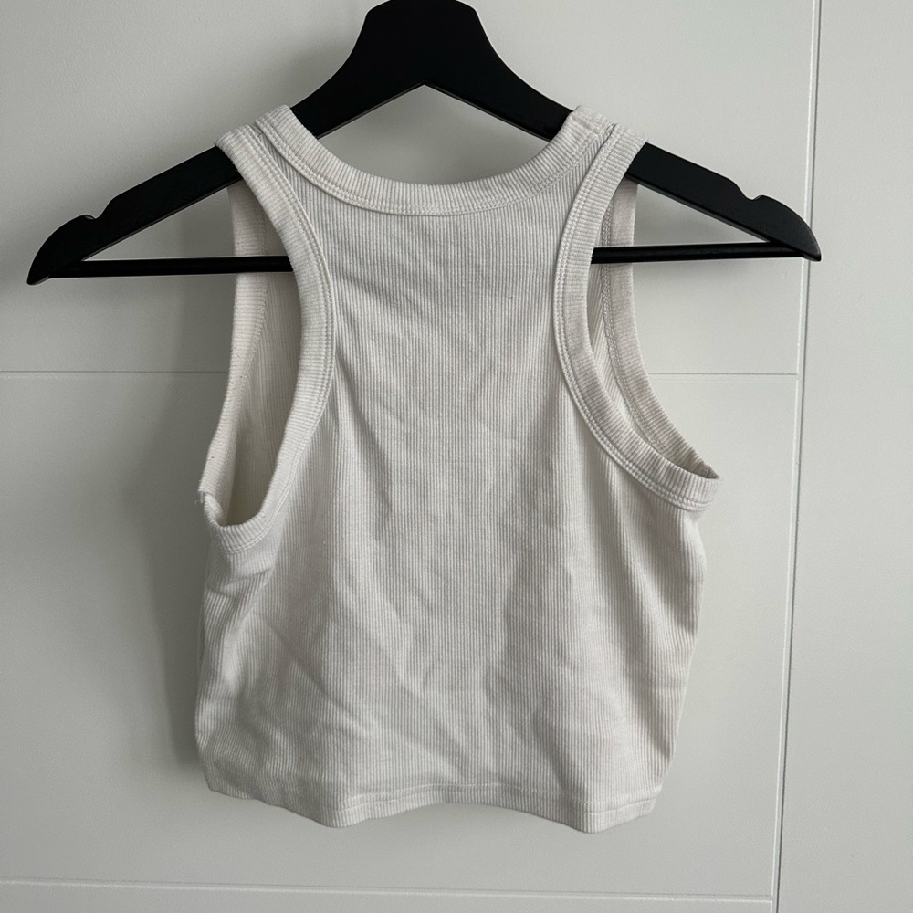 white tank